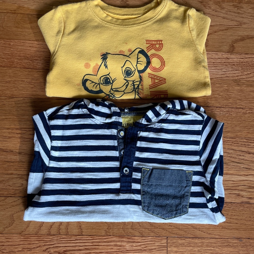 Bundle of two long sleeve shirts